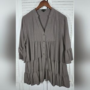 Coco + Carmen Green Harlan Ruffle Tier Tunic 3/4 Sleeve V Neck Shirt Sz L/XL